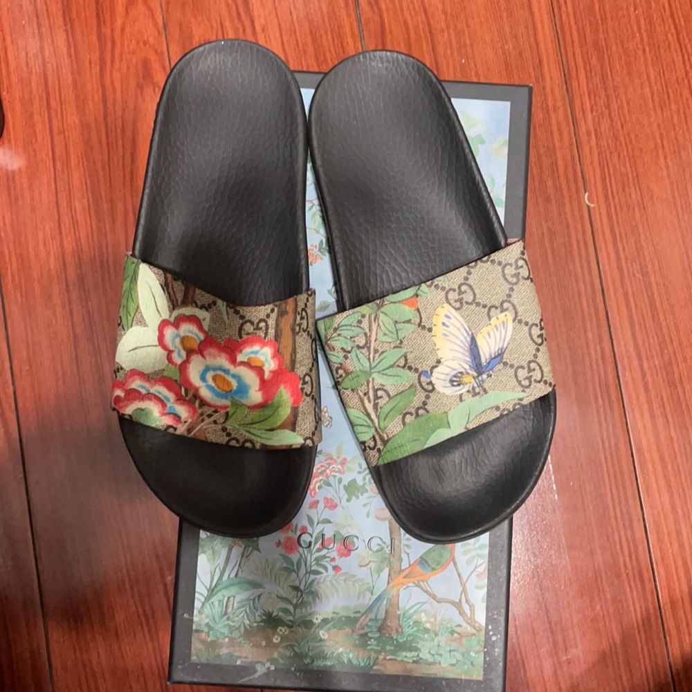 Gucci floral slides